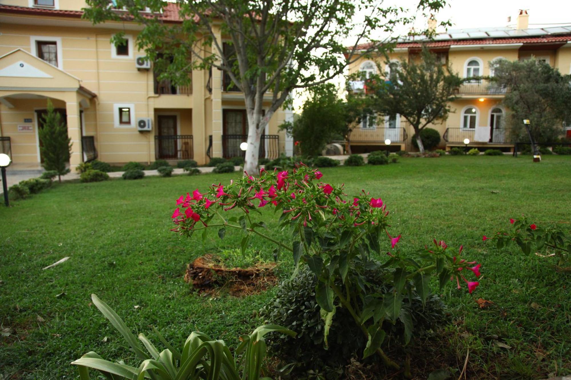 Gokcen Apartments Oludeniz Exterior foto